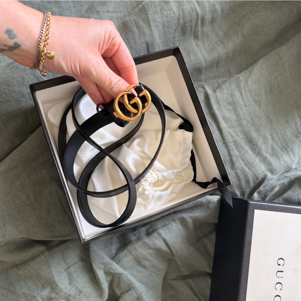 Gucci Black Belt with Gold Interlocking Buckle - Picture 1 of 4
